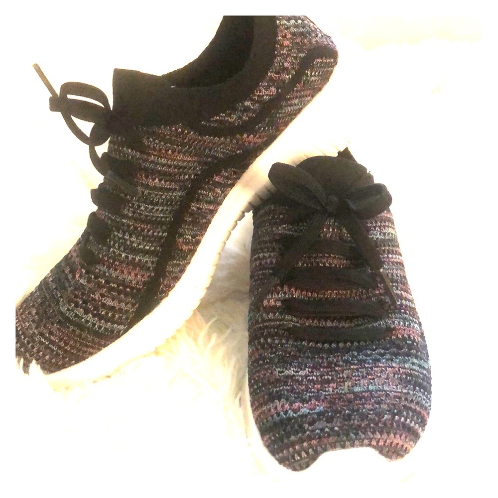 Sketchers Air Cooled 7 1/2